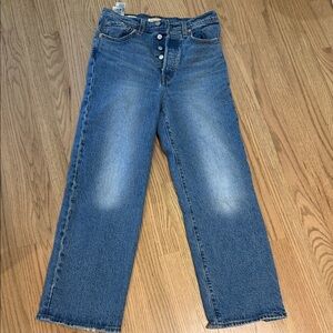 Levi’s Ribcage Straight Ankle size 27